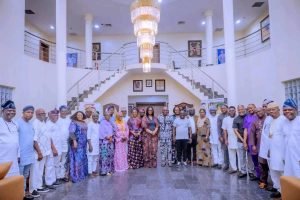 Ekiti State Governor, Mr Biodun Oyebanji, His wife, Dr Olayemi Oyebanji with members of Ekiti State House of Assembly led by the Speaker, Rt. Hon. Adeoye Aribasoye.